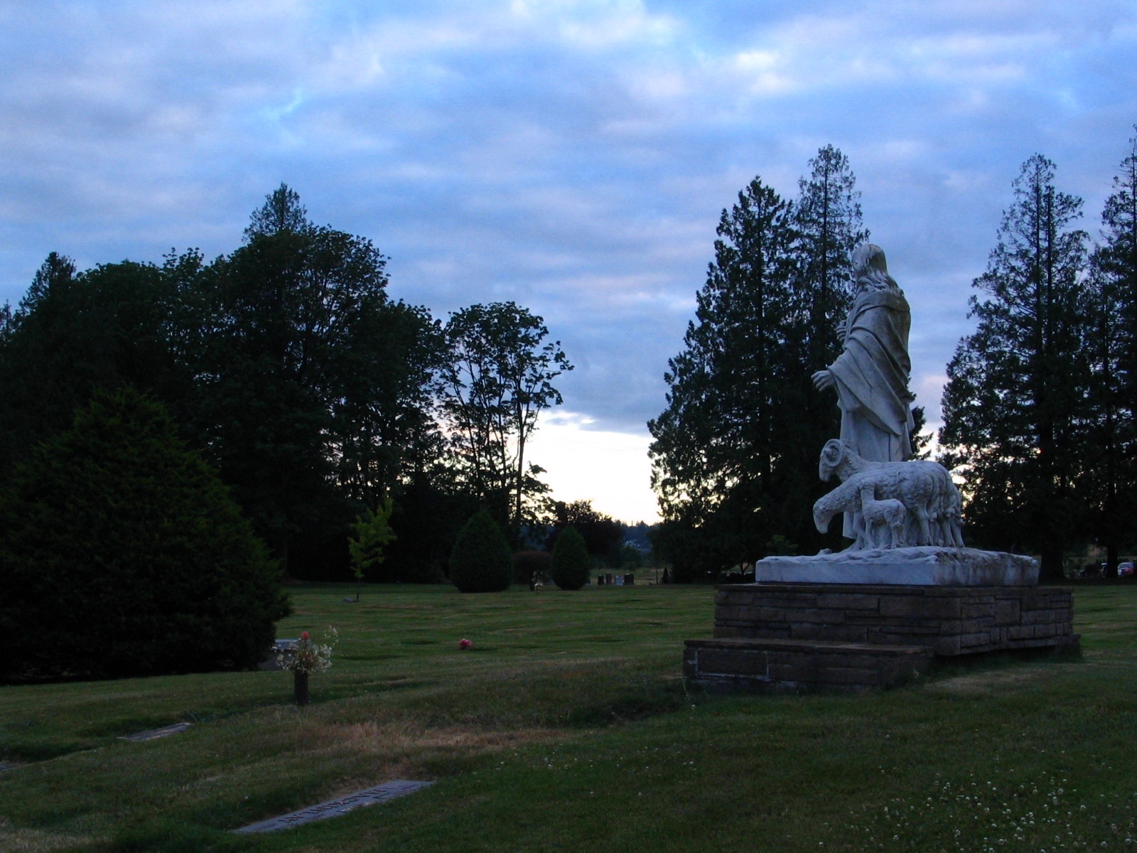 Jesus statue at cemetery - 2.