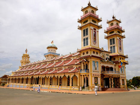 Cao Dai temple