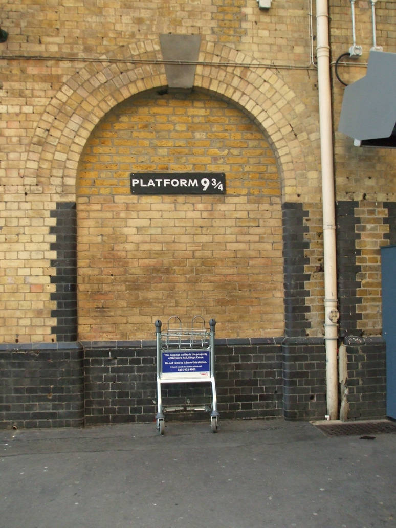 Platform 9 3_4 by InsanityForTheNation on DeviantArt