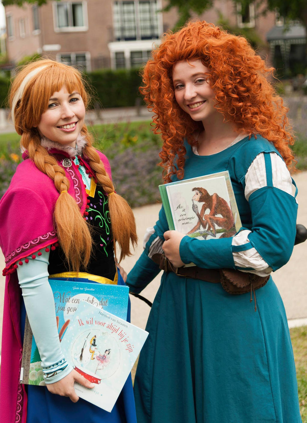 Two princesses reading stories by Vanne on DeviantArt