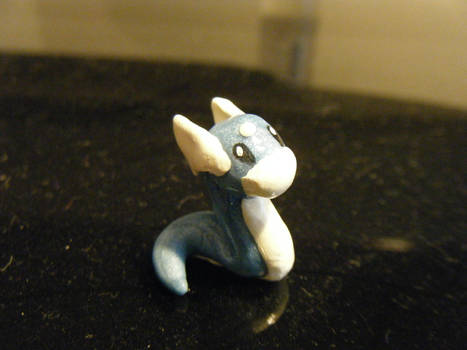 Dratini figurine