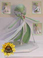 Gardevoir Papercraft Version 2