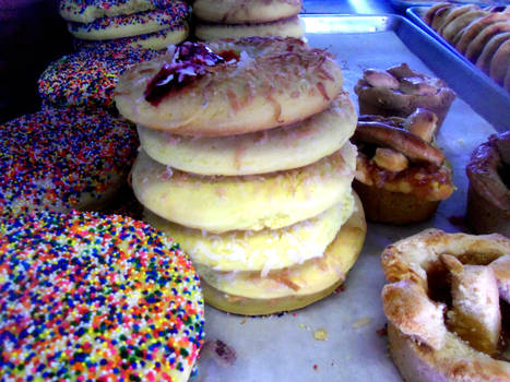 Mexican Cookies and Mini Pies