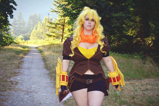 Yang Xiao Long