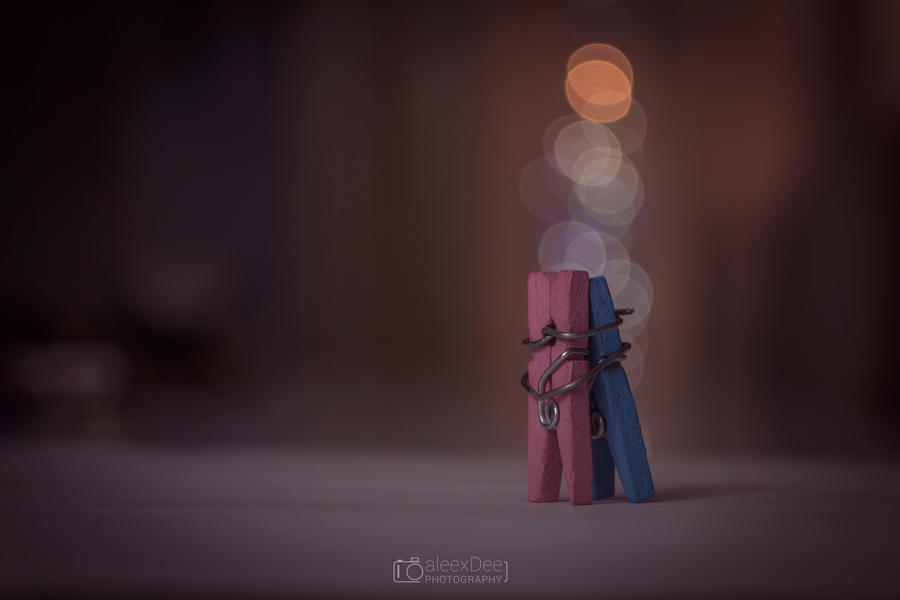 Clothespin in love