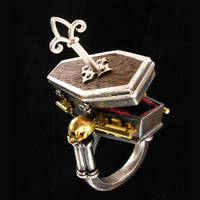 Locking Coffin Ring with Key