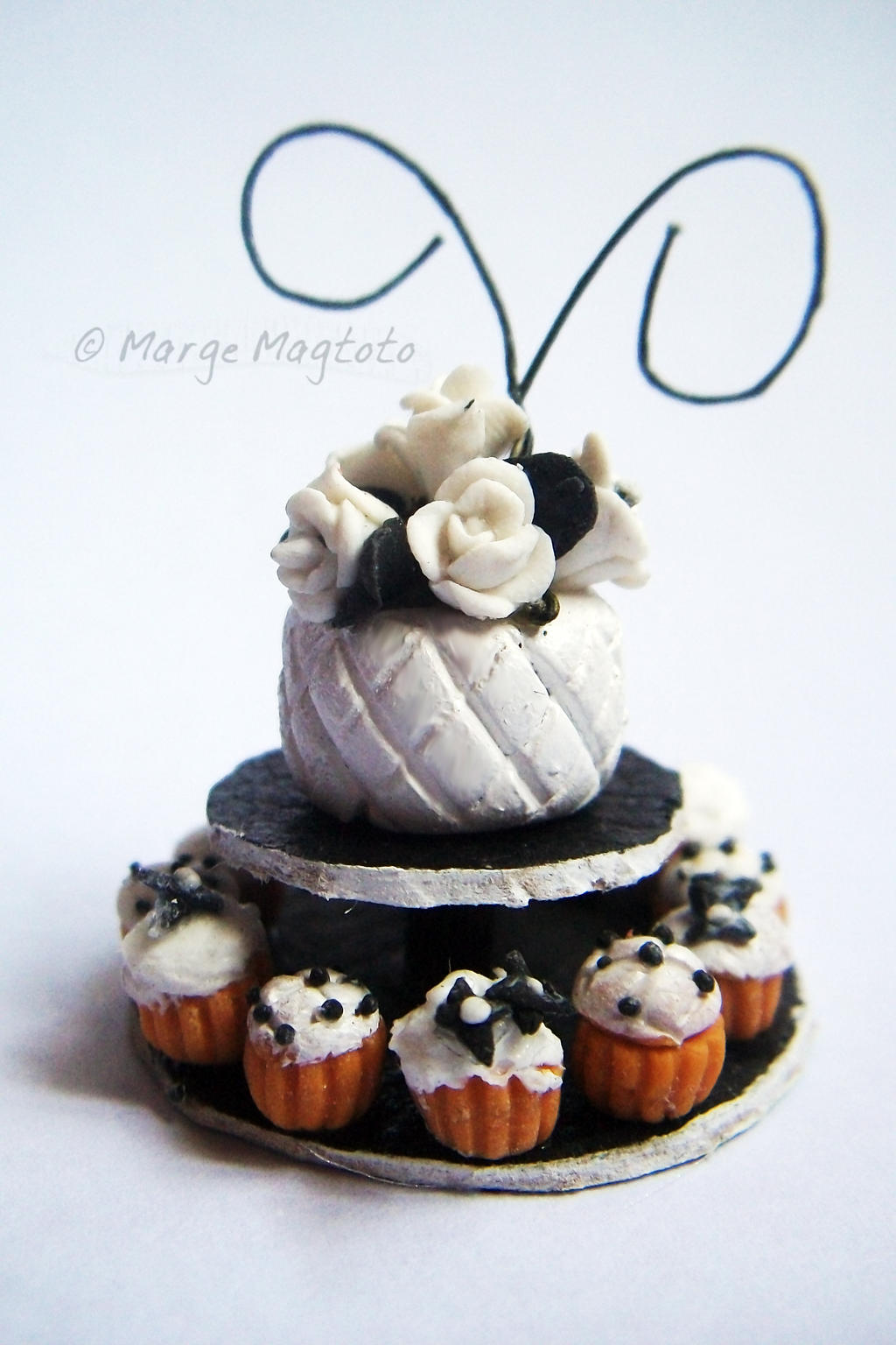 Verusca's Shabby Chic Wedding Cake Replica by margemagtoto