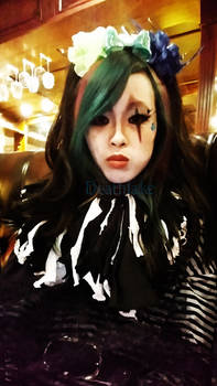 How to gothic clown ruffles, rainbow Lolita hair
