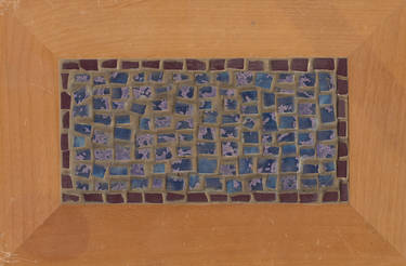 Box lid with mosaic tiles