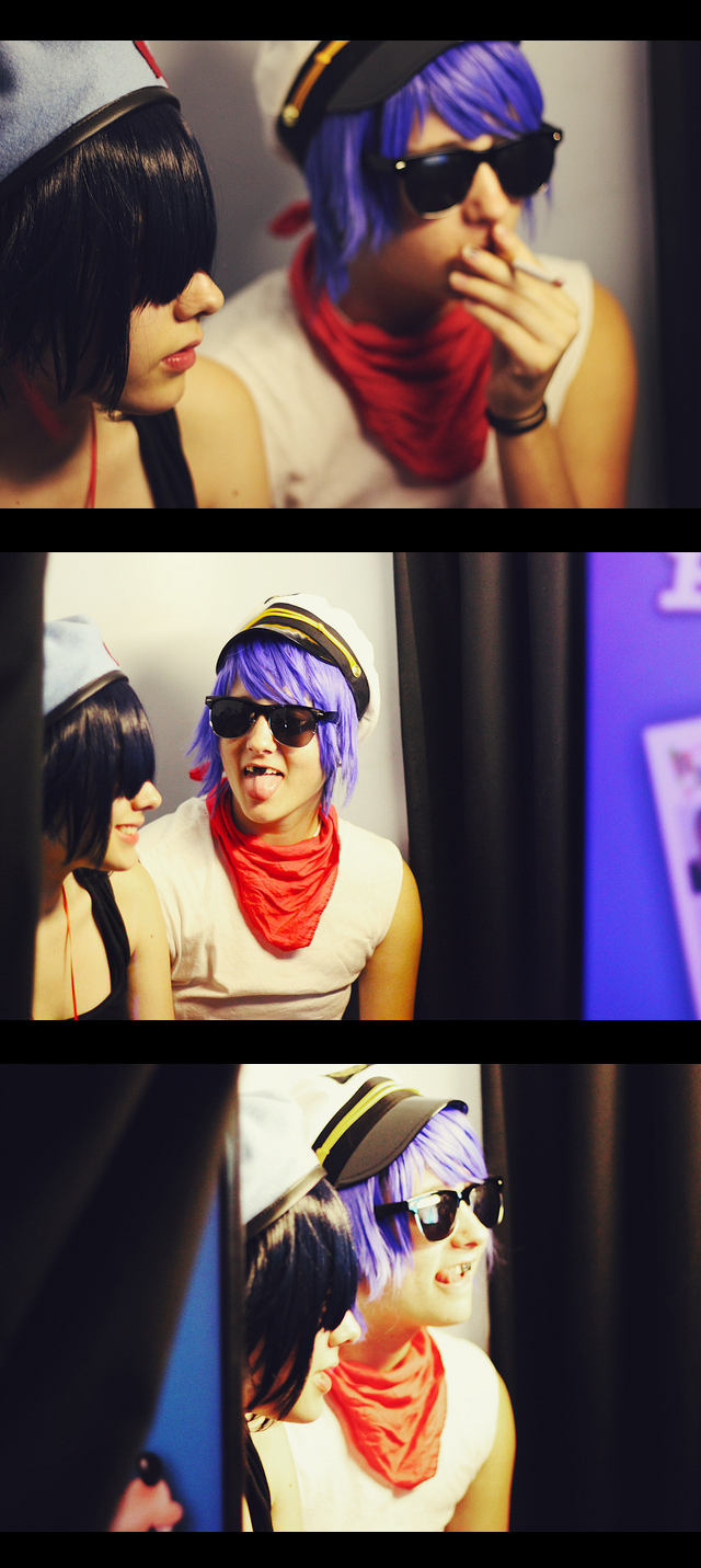 2D and Cyborg in Photobooth