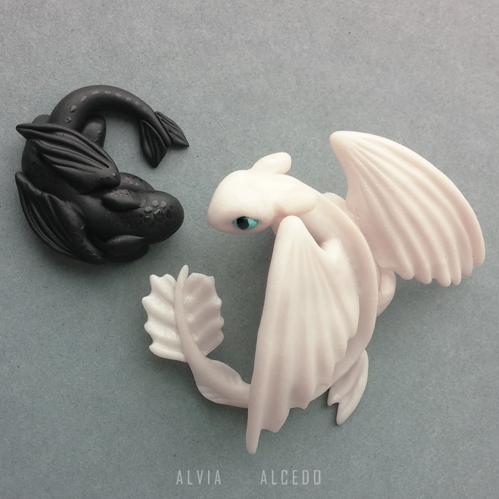 Light fury and baby Night fury by AlviaAlcedo