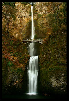 Waterfall - Multnomah Falls in Autumn