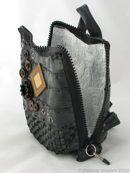 Bicycle tube bag - inside by elfnor
