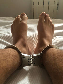 18 year old boy legcuffed 