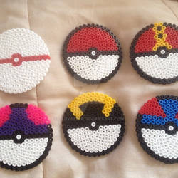 Pokemon Perler beads pokeball