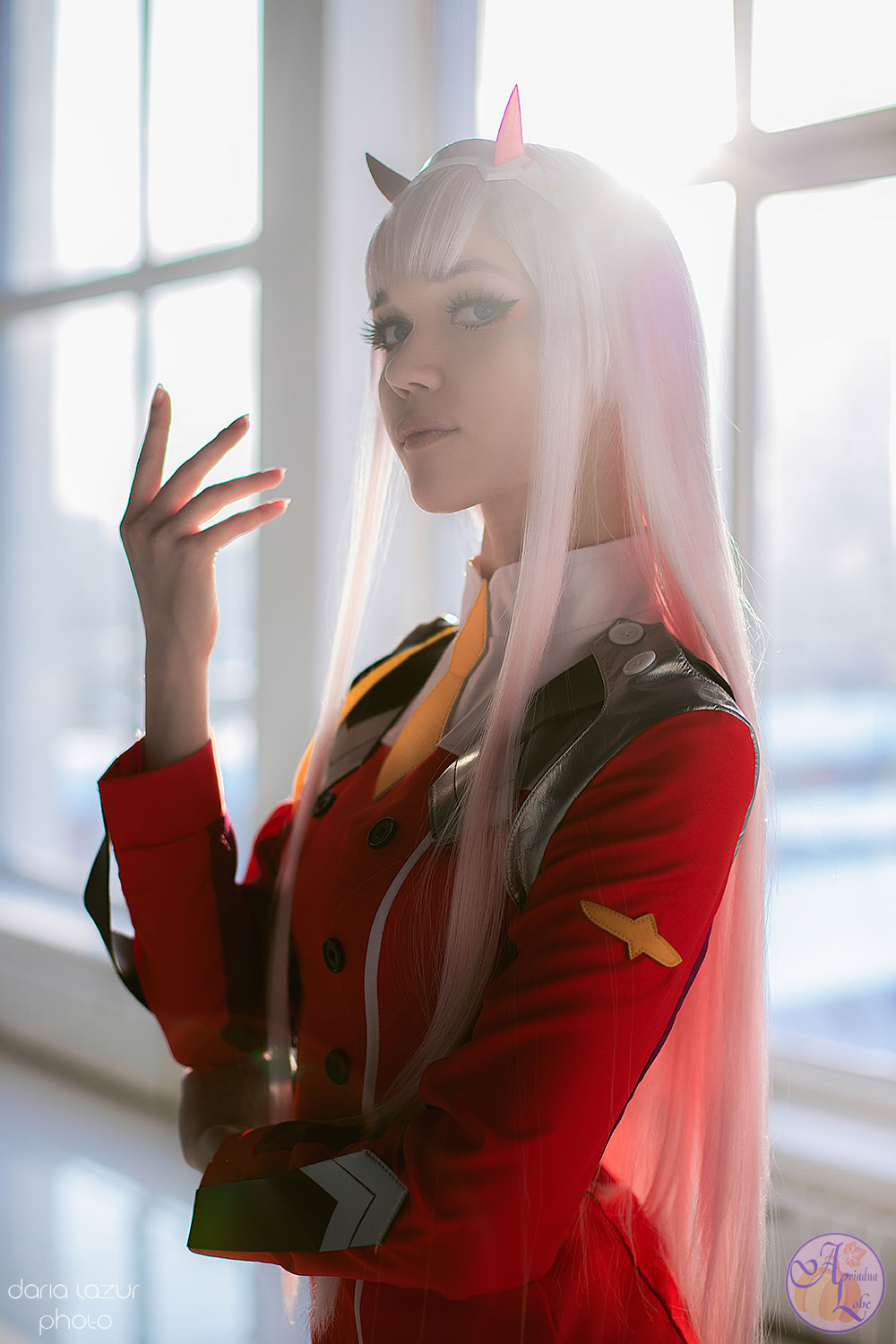 Darling in the Franxx cosplayer saves the world as Zero Two - Dexerto