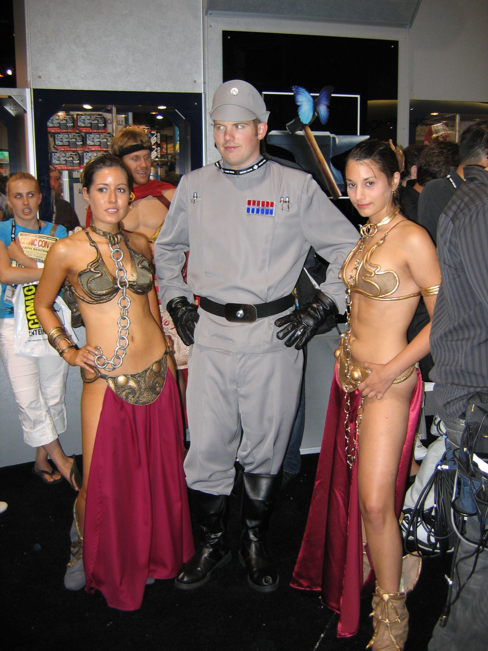 Two Leias and Imperial Officer