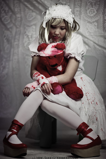 Guro Lolita by sassystrawberry
