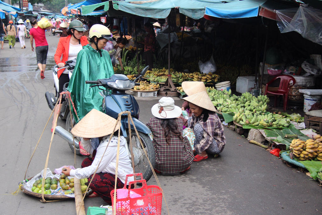 market in Vietnam