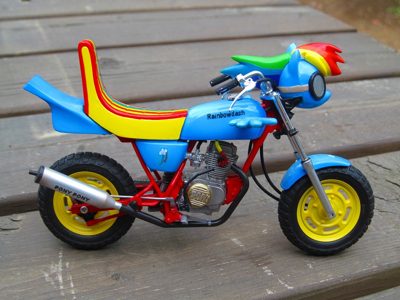 Rainbowdash 20%cooler custom motorcycle