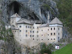 Predjama castle by mswider