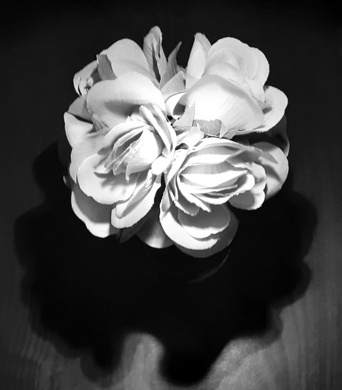 I call it the fleur dune nuit noire et blanche by ReinaRose89 on DeviantArt