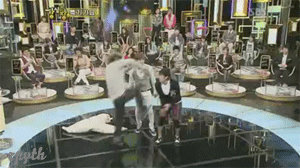 Shindong kicked Eunhyuk oppa