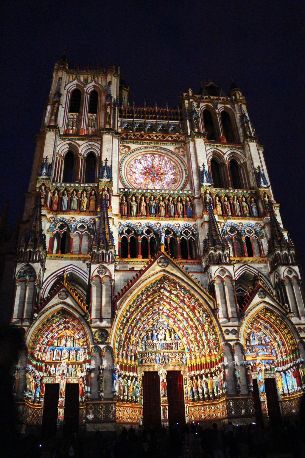 Cathedrale d'Amiens VIII de nuit by Scipia on DeviantArt