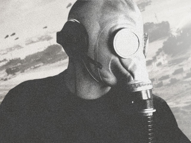 Self Portrait: Gas Mask Profil