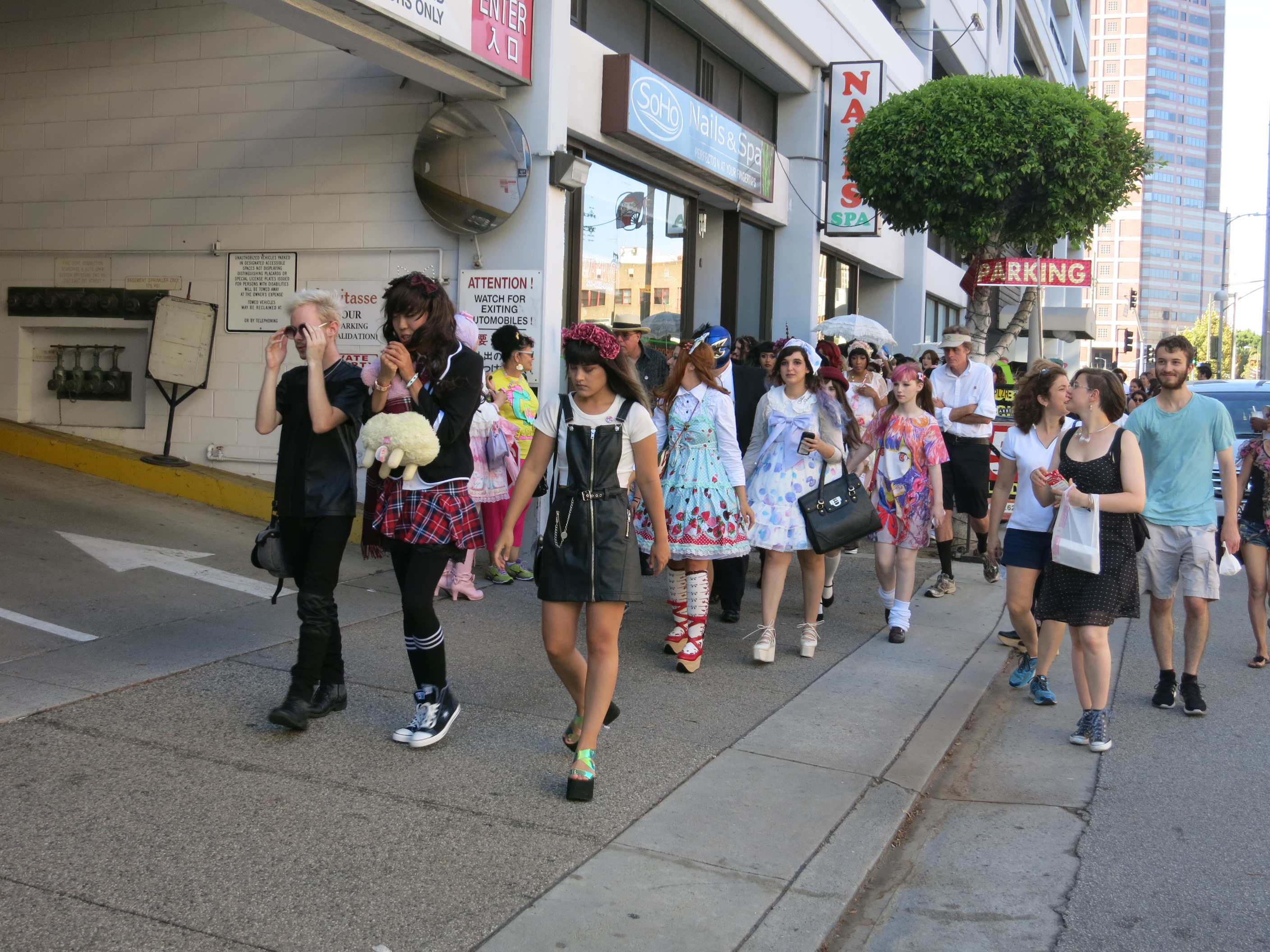 International Harajuku Fashion Walk: L.A. 105