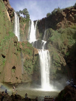 Waterfall Alausud