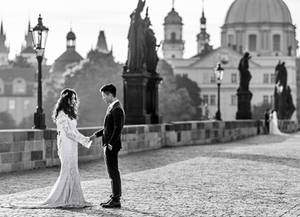 The Lovers on the Bridge by dkokdemir