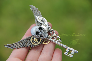 Steampunk skeleton key pendant