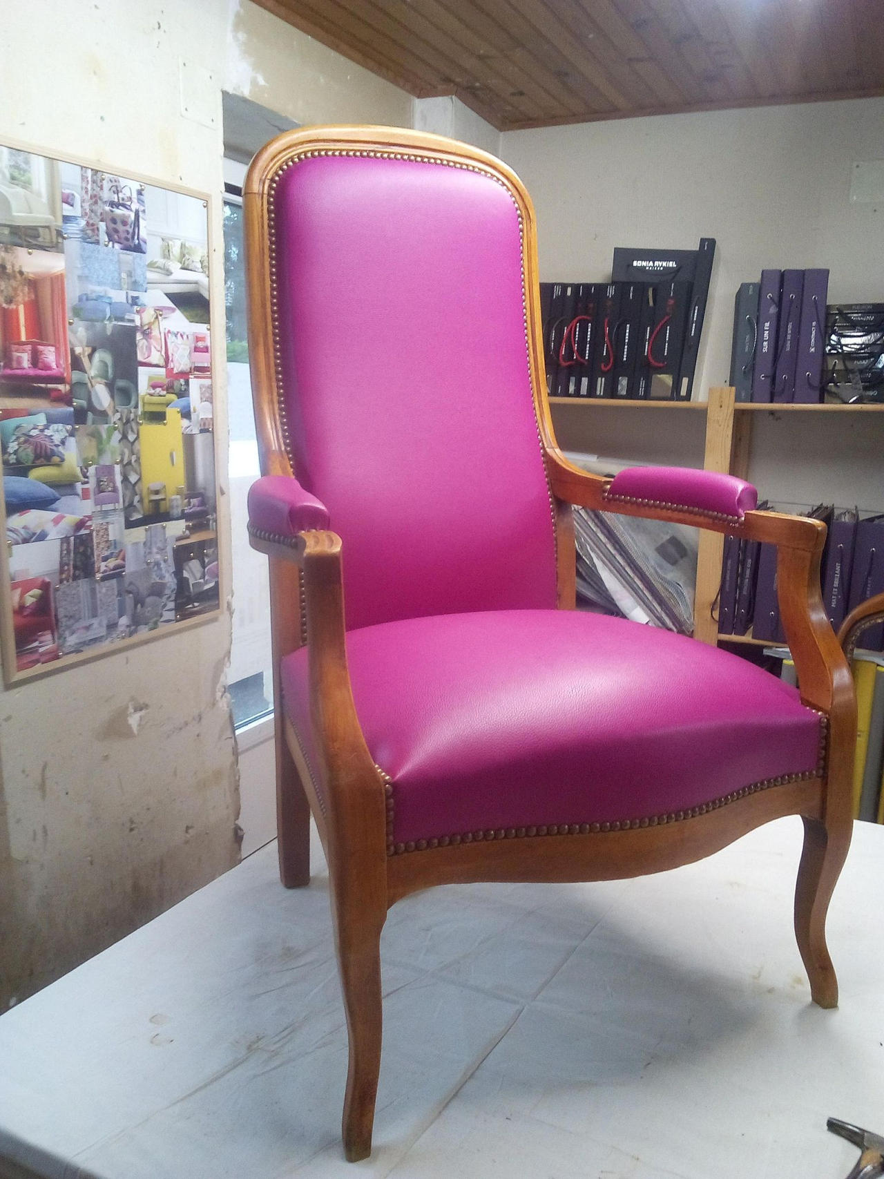 Fauteuil Voltaire Simili Cuir By Lucieree On Deviantart Fauteuil Voltaire Simili Cuir By Lucieree On Deviantart