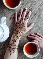 Roibos tea and henna for everyone