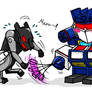 Soundwave playing with Ravage