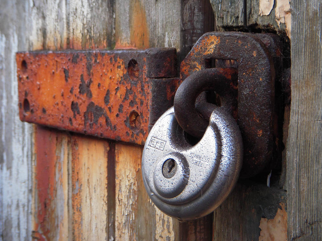 Door and padlock