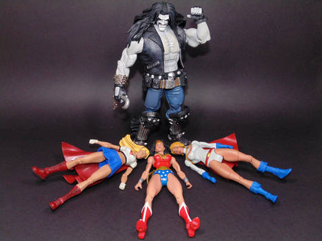 Lobo KOs DC Superheroines