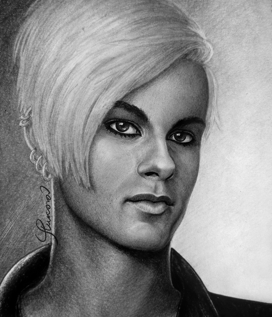 Guitarist Tommy Joe Ratliff