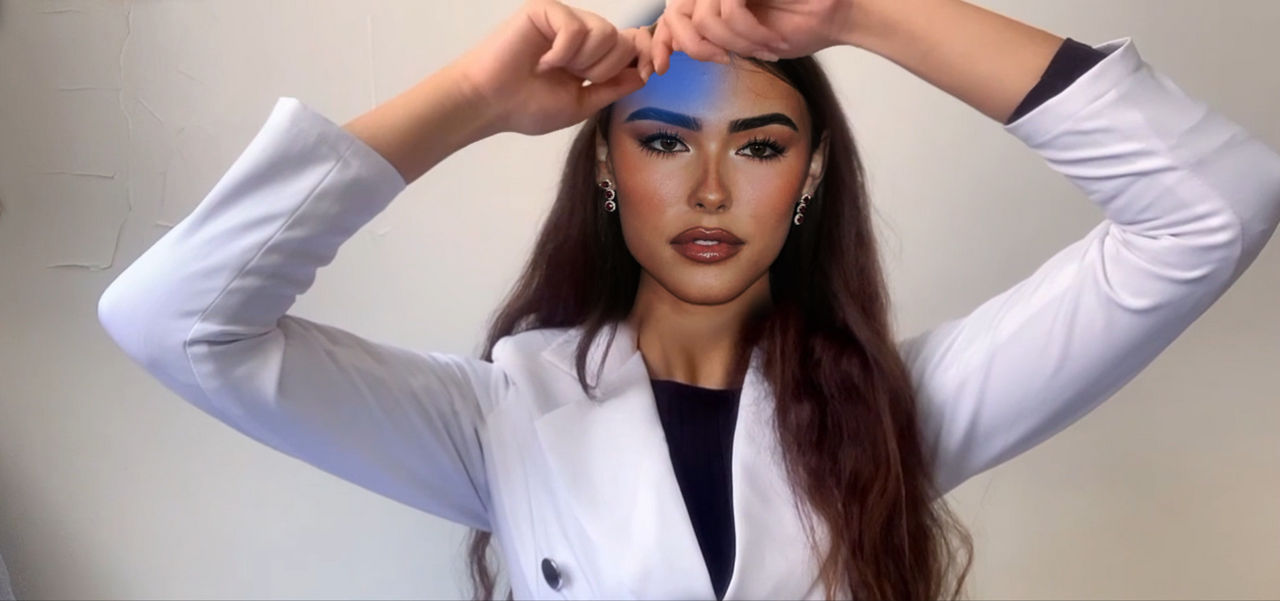 Madison Beer unzipping 2 by Slitheen111 on DeviantArt