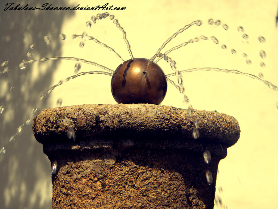 Small fountain