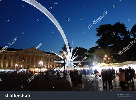 Saint Lucia Stands in Verona,Italy under the comet