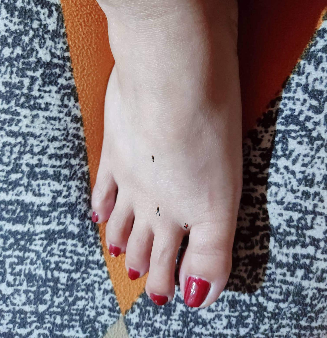 Tiny Men Climbing Giantess Feet By Goddesssheena On Deviantart Tiny Men Climbing Giantess Feet By Goddesssheena On Deviantart