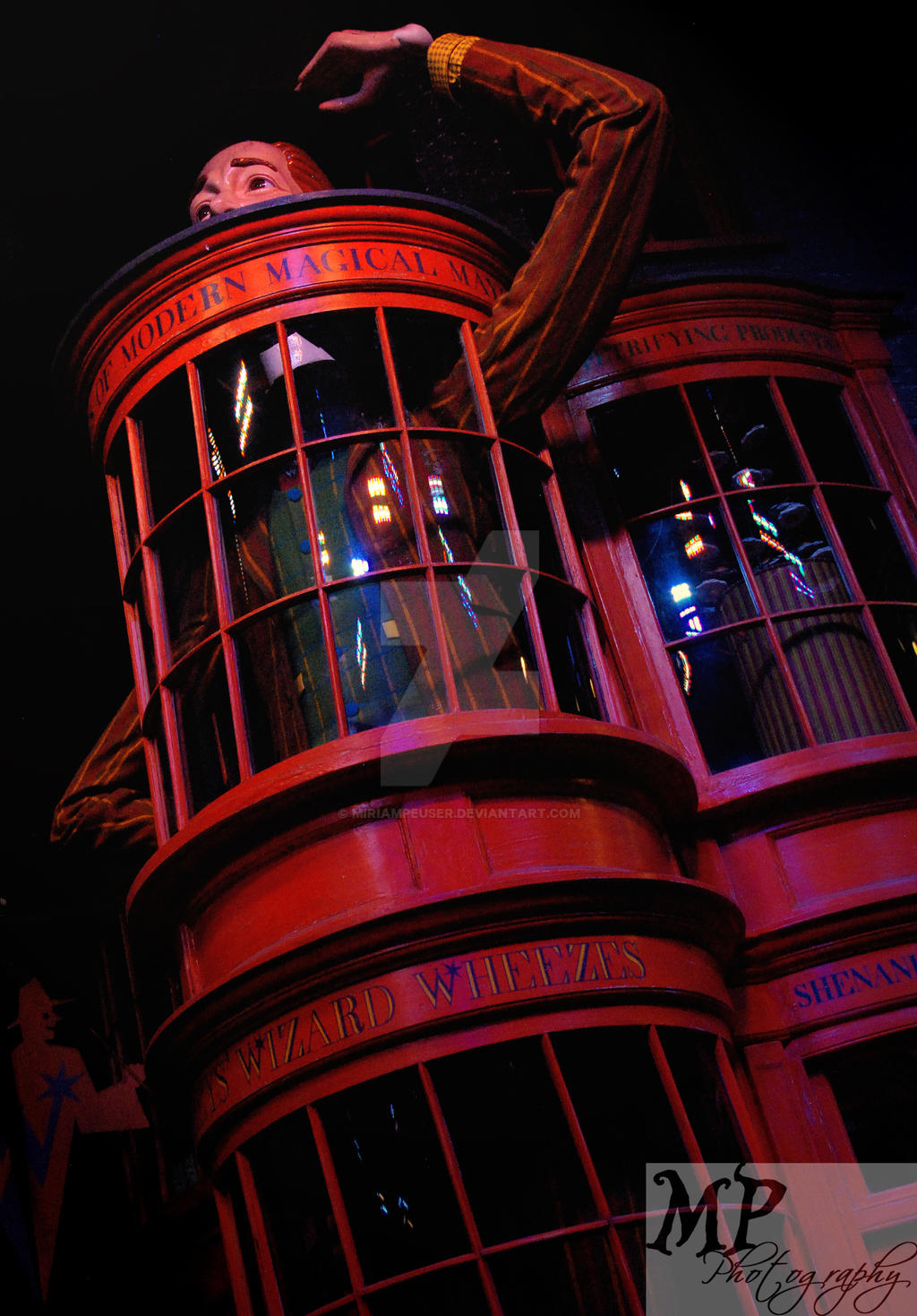 Diagon Alley - Weasley's Wizard Wheezes II