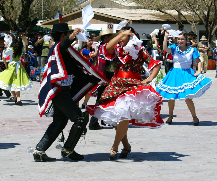 Couple dancing cueca