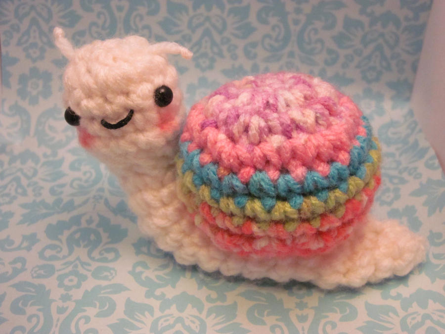 Wee Little Snail Amigurumi