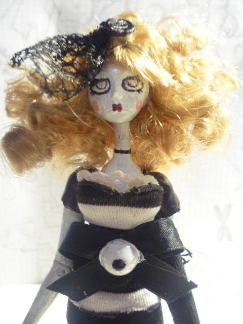 She front by Contenebratio on DeviantArt