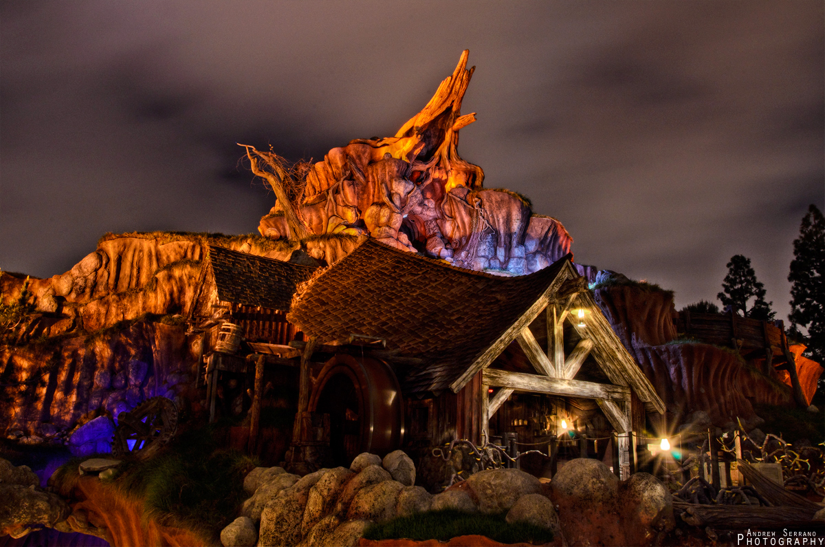 Lonely Night Slpashing at Splash Mountain