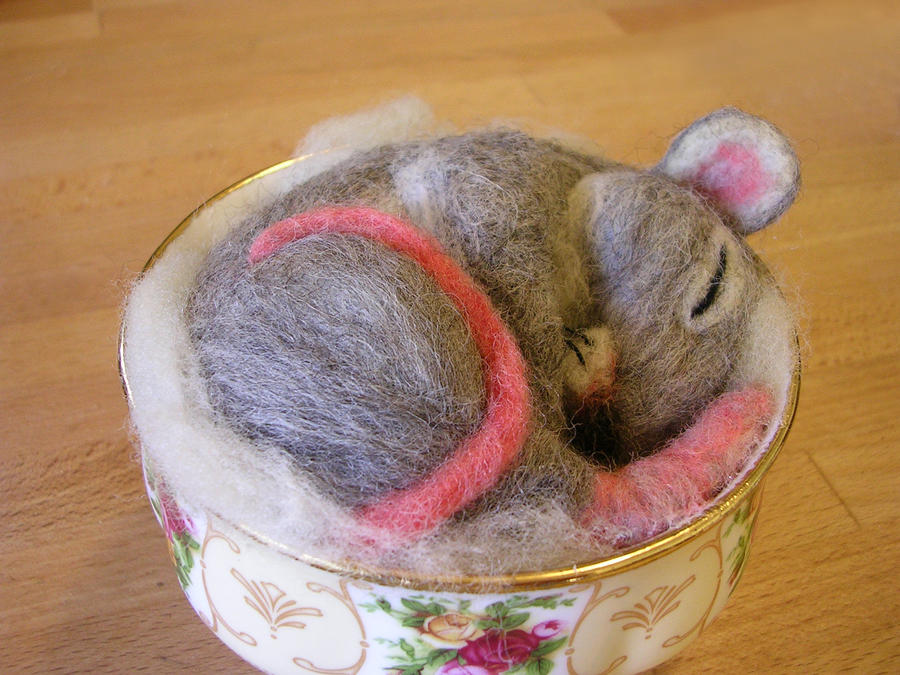 Needle felted mouse 2