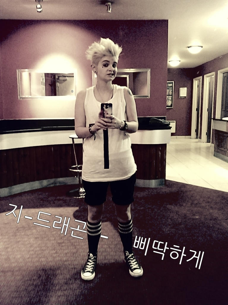 G-Dragon Crooked K-pop Cosplay